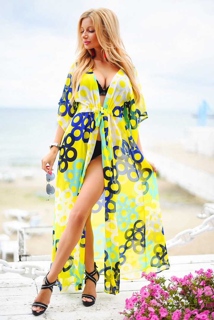 Модные пляжные платья лето 2021 года стильные фасоны фото - модный журнал