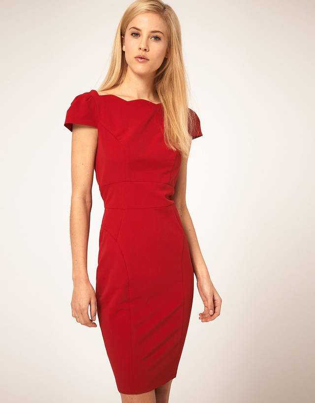 С чем носить вечернее красное платье в пол (макси): фото образов