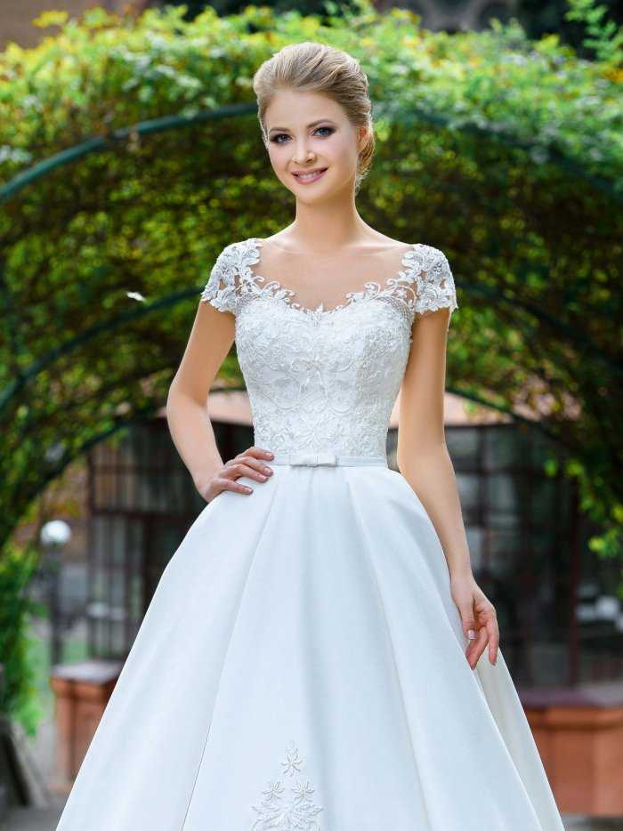 Скромное свадебное платье для регистрации: когда вкус решает все