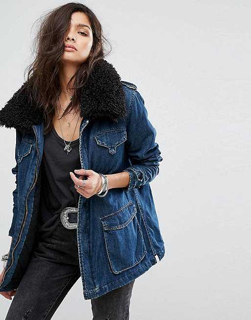 Модные джинсовки 2021 женские. с чем носить джинсовую куртку женскую — 150 фото