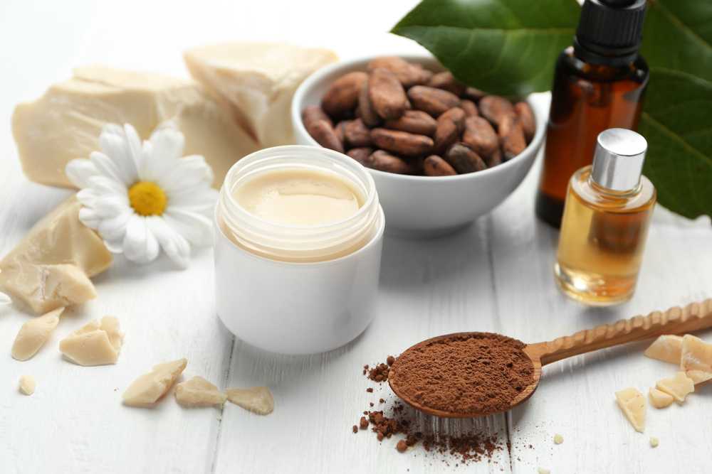 Как использовать какао-масло для волос и кожи Особенности средства и полезные свойства Рецепты масок для лица и волос