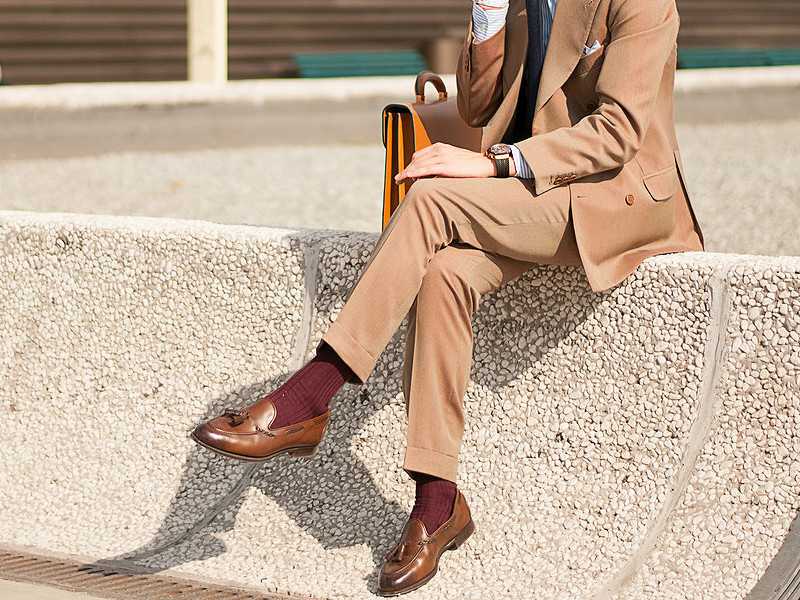 Как правильно подобрать носки по цвету брюк или туфель