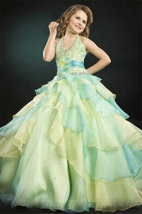 Вечерняя мода: выбираем красивые модели бальных платьев