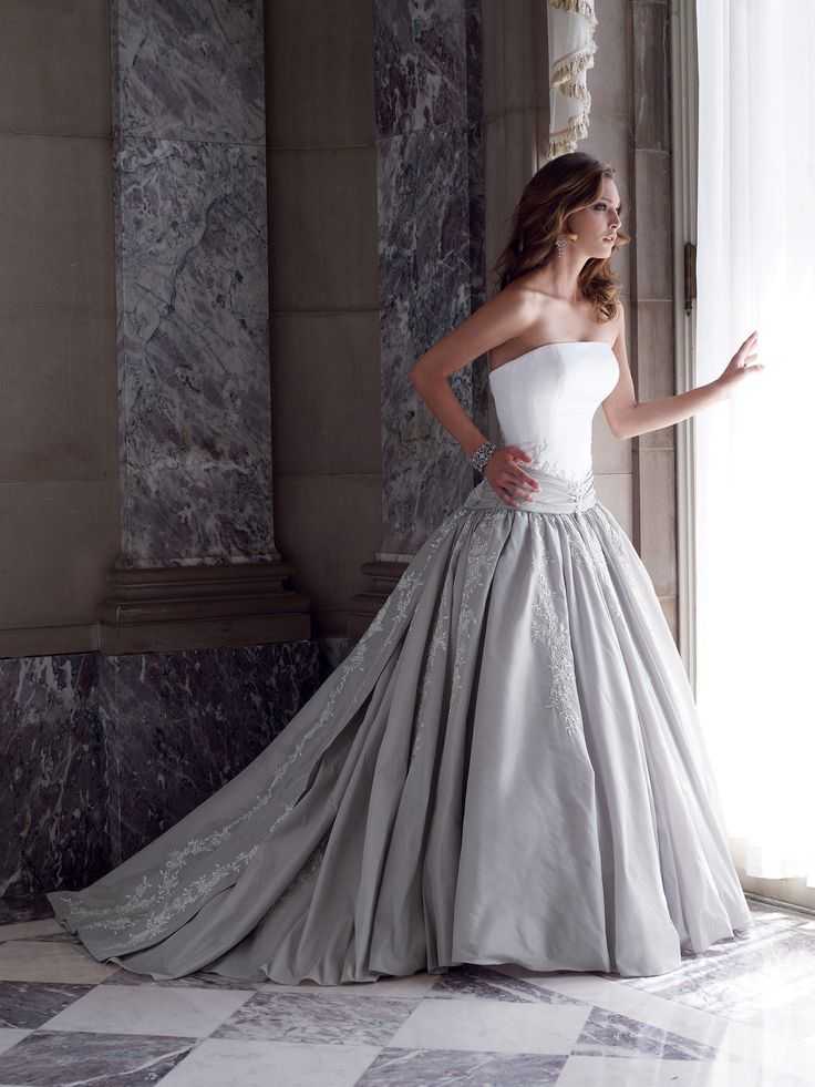Серое свадебное платье: современные модели, оттенки, аксессуары