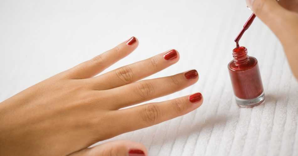 Правильное покрытие ногтей лаком: как наносить и выбирать лак