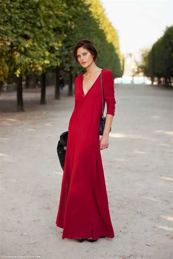 Красное вечернее платье — настоящий восторг и восхищение
