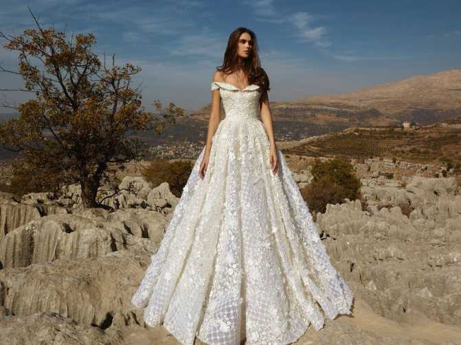 Короткие свадебные платья для смелой невесты: самые красивые и стильные модели с фото – со шлейфом, белые и цветные, атласные, с рукавами, кружевные, с пышной юбкой