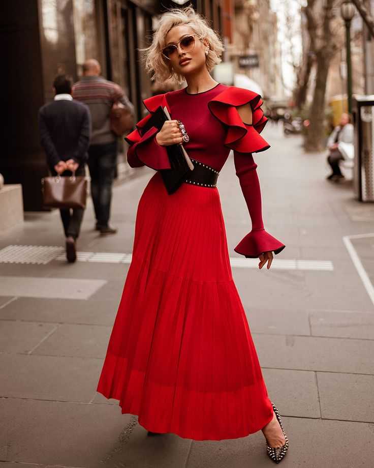Красное платье в пол, фото лучших вариантов