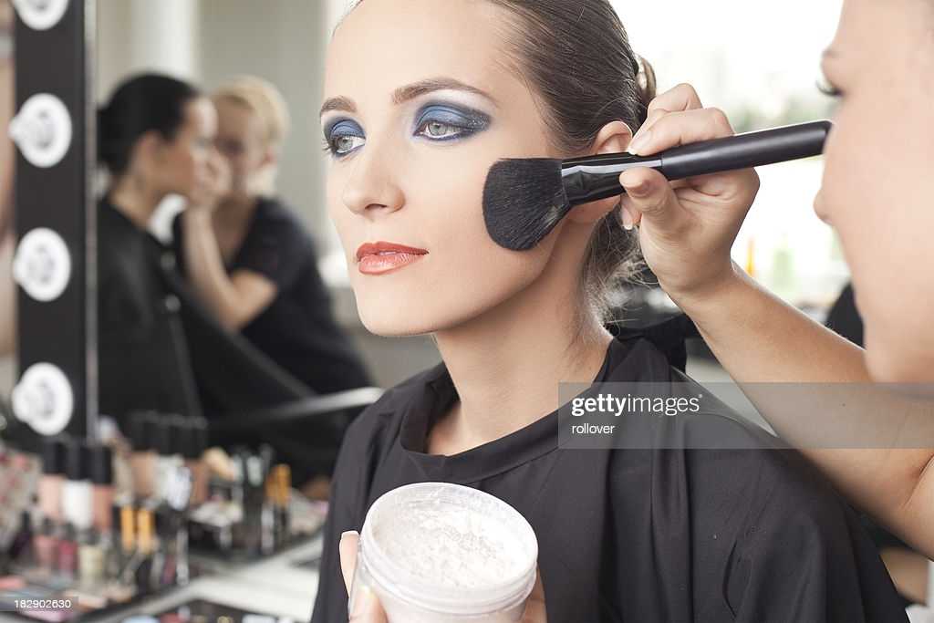 Выбор профессиональной косметики для макияжа