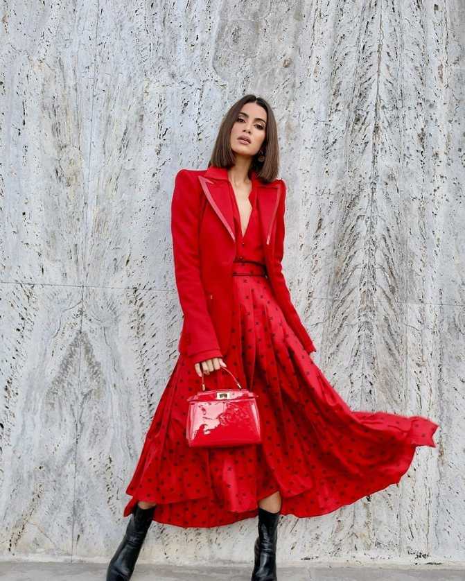 Бальные платья 2019-2020: фото модных фасонов - длинные со шлейфом, кружевные с корсетом, вечерние, в стиле ампир, короткие