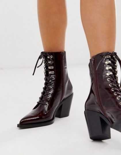 Стильные модели женских ботильонов на платформе и с чем лучше носить такую обувь