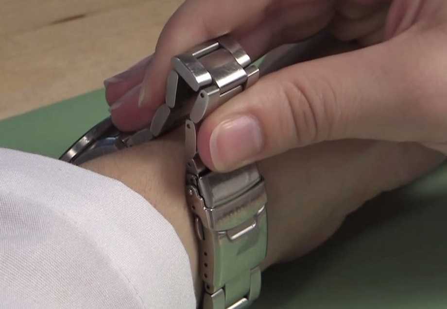 Как укоротить, уменьшить браслет на мужских и женских часах металлический, керамический, браслет-резинку самостоятельно: способы. как снять звено с браслета часов?