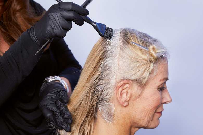 Карамельно-каштановый цвет волос: 18 стильных идей окрашивания на 2021 год