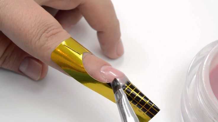 Выбор геля для наращивания ногтей