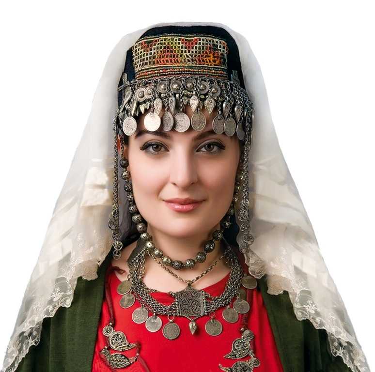 Казахский национальный костюм, одежда казахов, камзол, казахская шапка и костюм для девочки