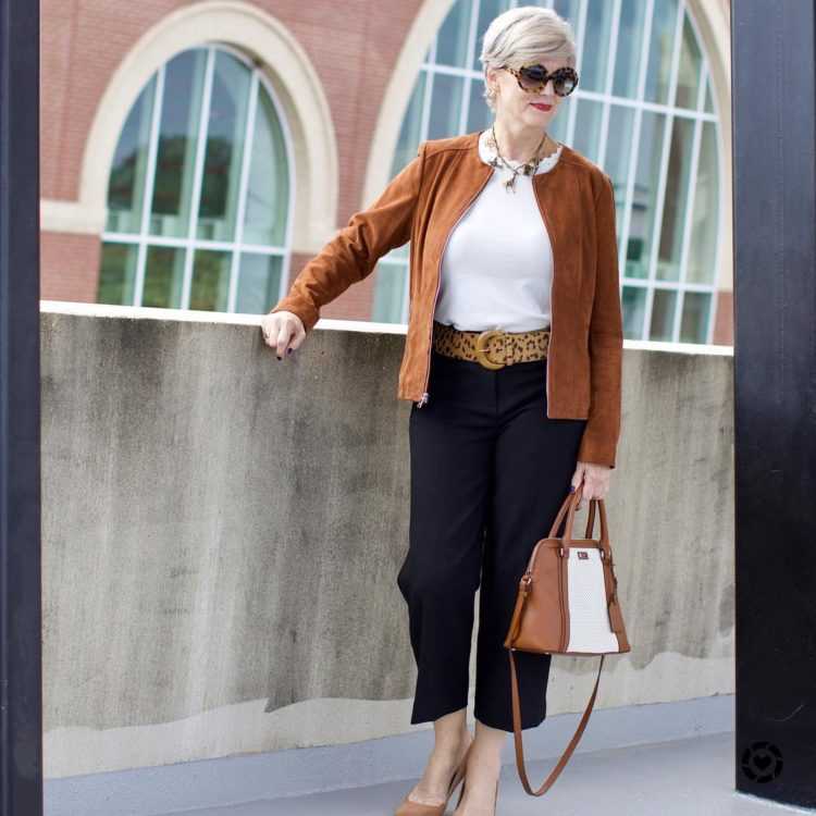 Модели юбок для женщин 45-55 лет: фото стильных образов