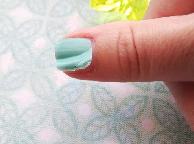 Как накрасить ногти без пузырьков