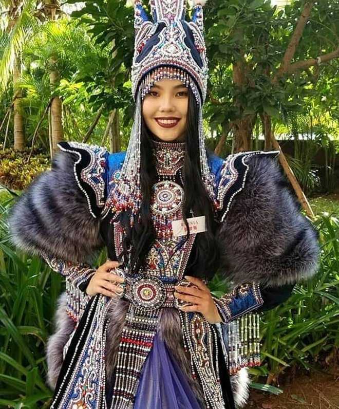 Национальный костюм народов Якутии является ярким воплощением традиционных ценностей Каковы исторические особенности классической одежды и элементов, присущих современной моде