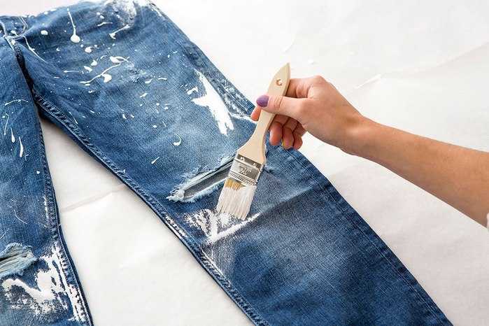 Как стирать брюки от костюма: можно ли в стиральной машине и руками, как выстирать штаны со стрелками, как сушить и гладить?