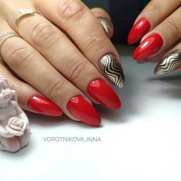 Красный дизайн ногтей 2021-2022: фото модного и стильного маникюра | volosomanjaki.com