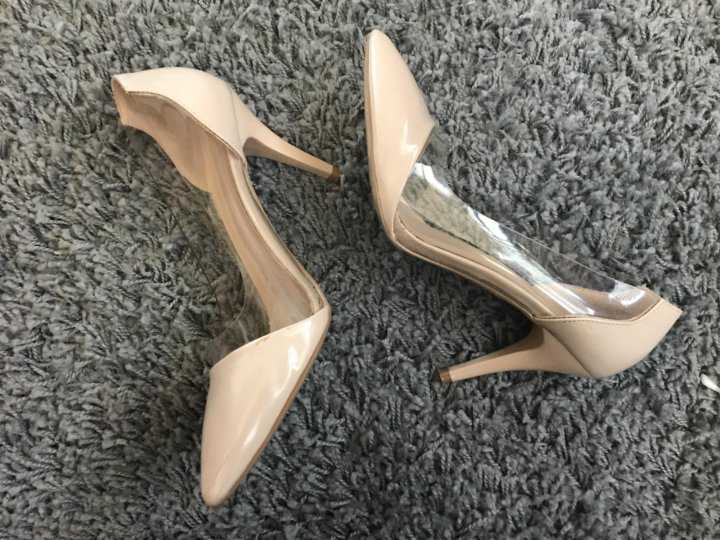 Женские силиконовые ботинки. необычный летний тренд: женские резиновые сандалии. насколько они удобны?