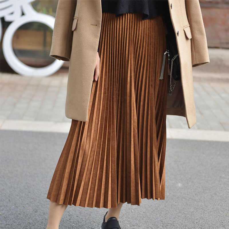 С чем носить плиссированную кожаную юбку – 28 фото модных образов. brandshops.ru