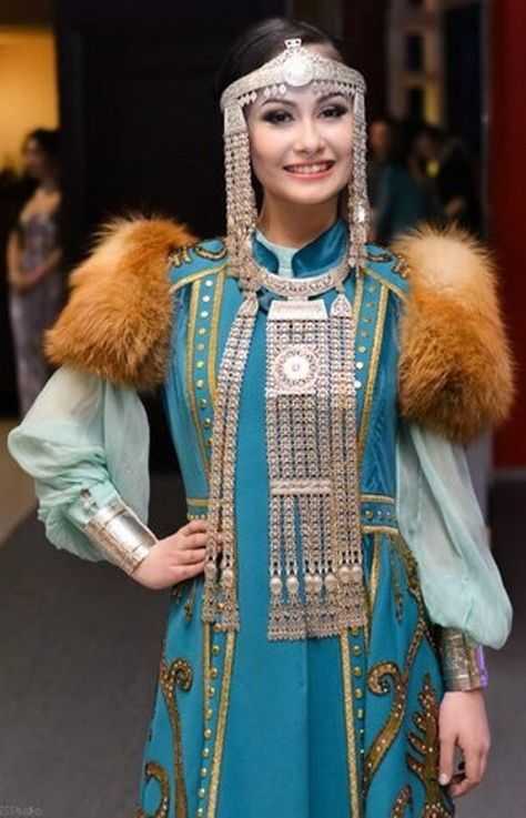 Якутский национальный костюм