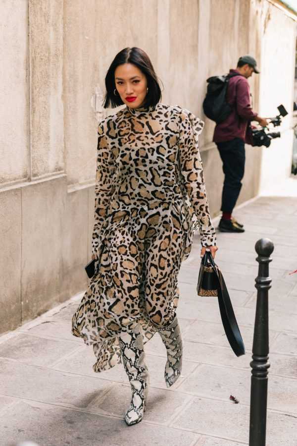 Леопардовый принт в одежде: тренды 2021-2022, как носить и с чем сочетать леопардовые платья, пальто, брюки, юбки