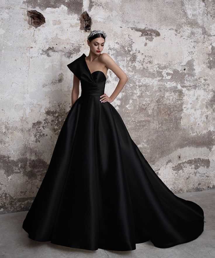 Черное свадебное платье - роскошный вызов традициям