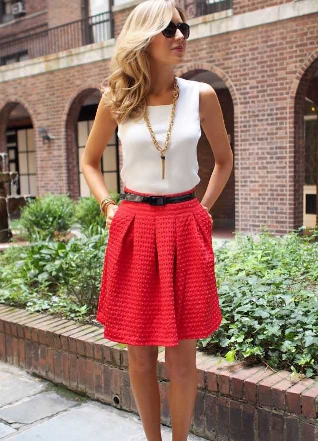 С чем носить длинную красную юбку? сочетания цвета, фасонов, примеры