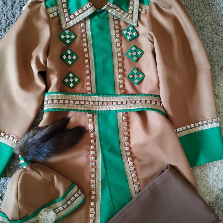 Удмуртский национальный костюм, орнаменты и узоры на костюме, национальная одежда девушек
