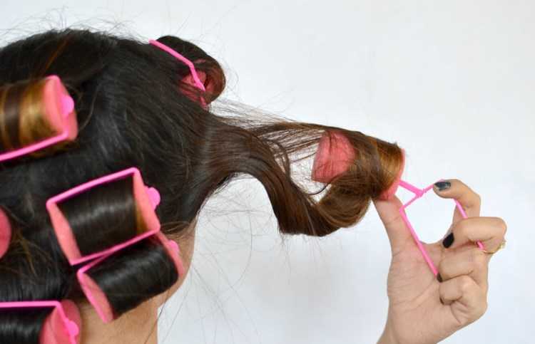 Как накрутить волосы на поролоновые бигуди: 15 шагов