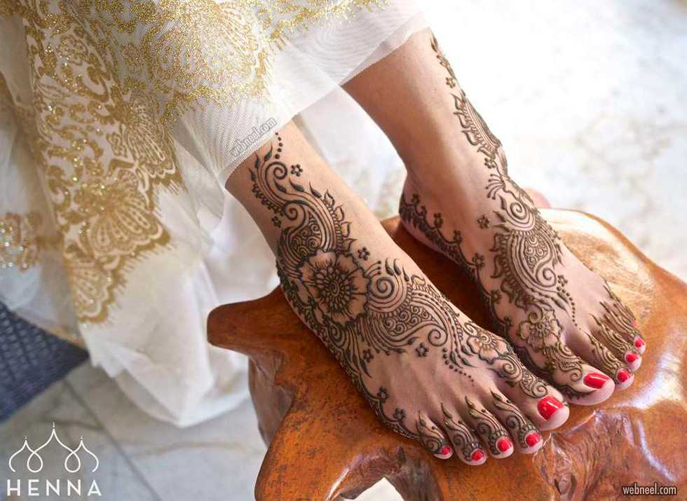 Рисунки мехенди на ноге, стили росписи хной и популярные символы, техника нанесения мехенди