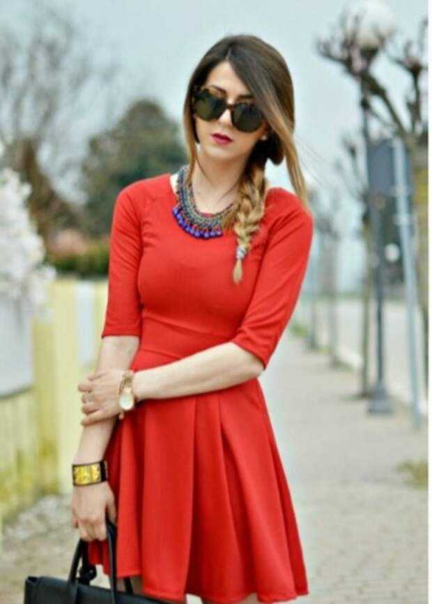 Коварный цвет: 5 правил, как носить красное платье и не выглядеть вульгарно