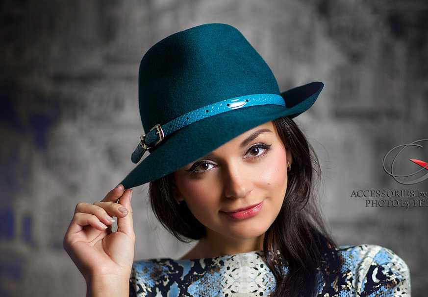 Форма и цвет шапки, которые молодят визуально: фото образов
какие шапки омолаживают женщин — modnayadama
