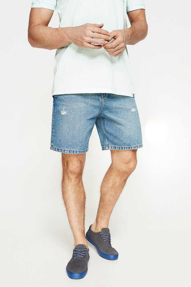 Мужские модные бриджи 2021: фото джинсовые новинки лета