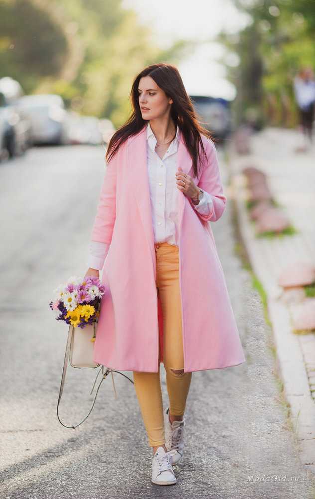 Пальто с цветочным принтом — с чем носить?