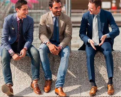 Коричневые туфли с джинсами мужчинам