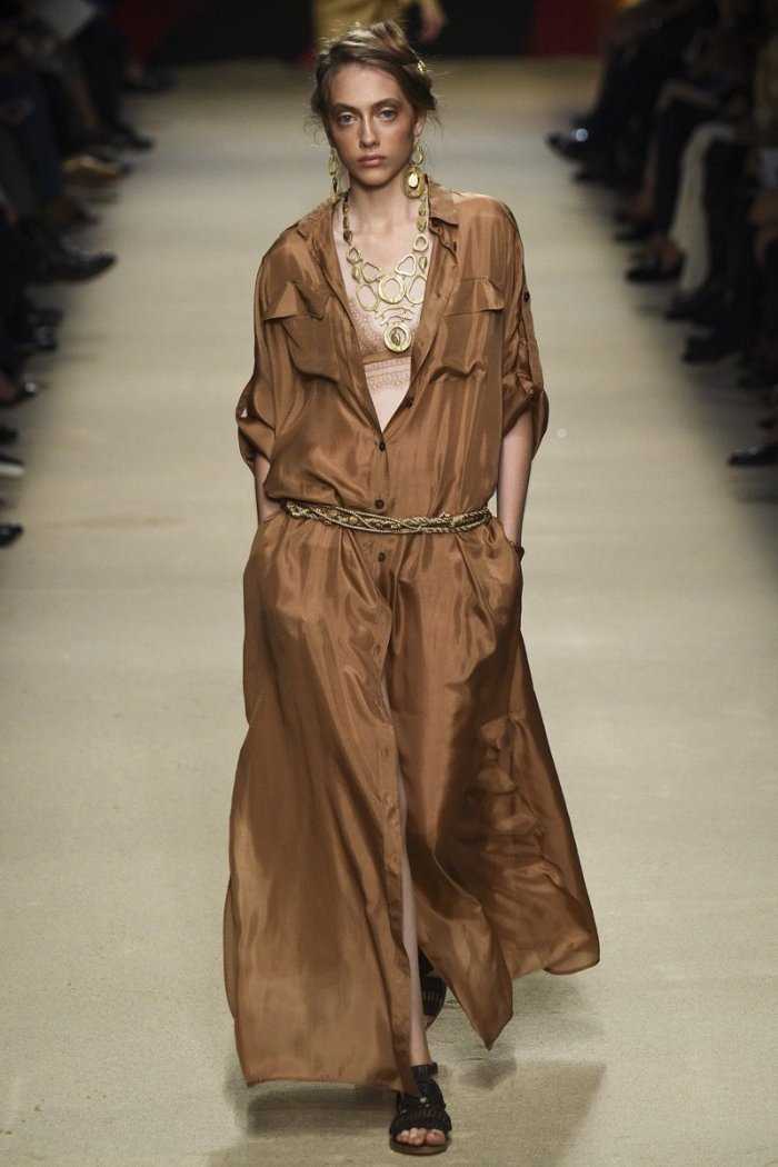 Стильный, элегантный базовый гардероб для женщины 30 лет фото
