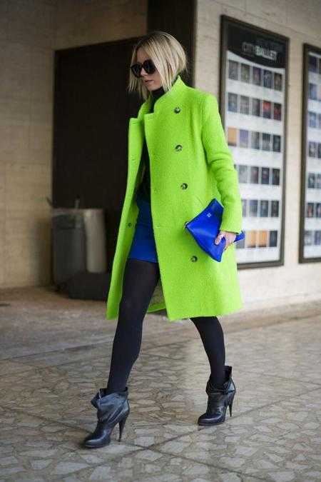 Зеленое пальто: яркий и смелый образ