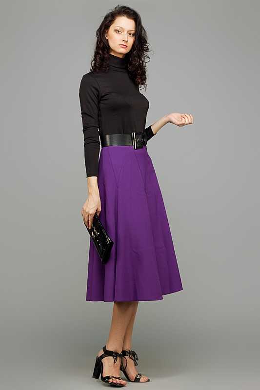 Фиолетовый цвет в одежде: с чем носить, как сочетать, кому подходит, стильные образы
