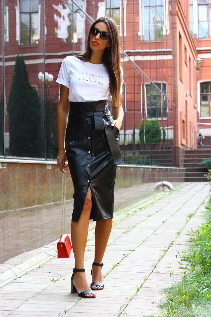 Кожаная юбка - как и с чем носить юбку из кожи, собираем стильные образы с помощью обуви, верха и аксессуаров | mohitto.ru