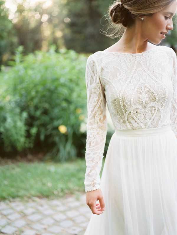 Скромные свадебные платья для элегантных невест