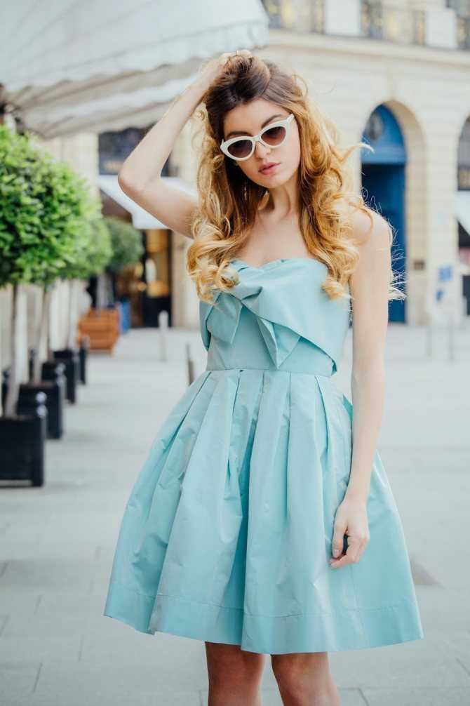 Модное голубое платье 2021 с чем носить фото советы новинки - модный журнал