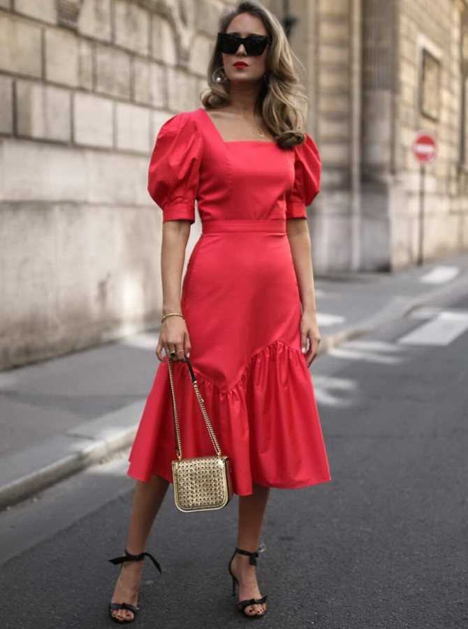 С чем одеть красивое вечернее кружевное красное платье (фото)