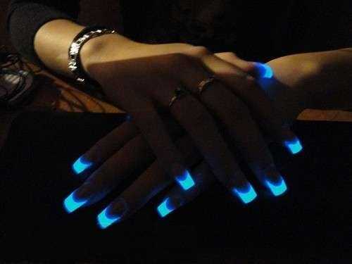 Светящиеся лаки для ногтей, создание маникюра, светящегося в темноте » womanmirror
светящиеся лаки для ногтей, создание маникюра, светящегося в темноте