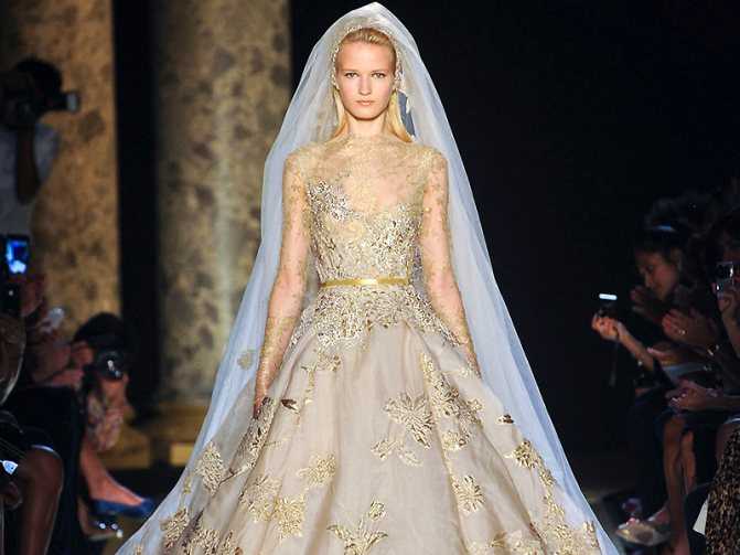 Шик и блеск: 15 самых дорогих и роскошных платьев в мире