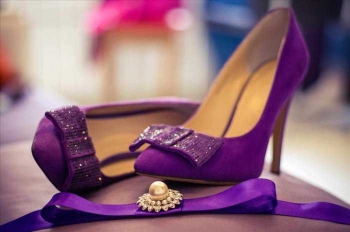 Фиолетовые туфли: темные, светлые, сиреневые, подборка образов