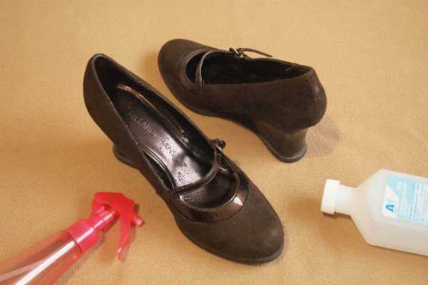 Как растянуть туфли и сапоги, если они тесные и жмут