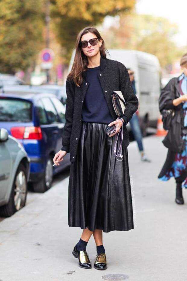 С чем носить плиссированную кожаную юбку – 28 фото модных образов. brandshops.ru